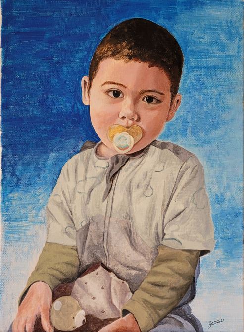 Guillaume - Un petit enfant assis émerge du sommeil avec sa tétine et son doudou